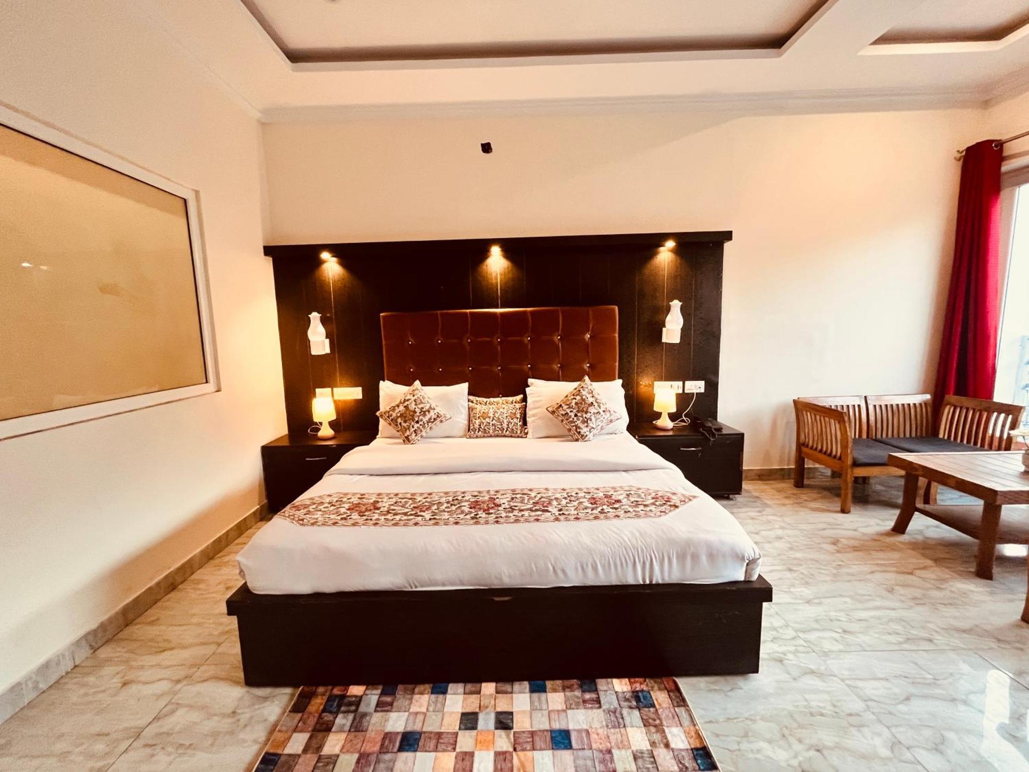 The Kempty Fall Resort, Mussoorie - Lavish & Luxury Stay Exterior photo