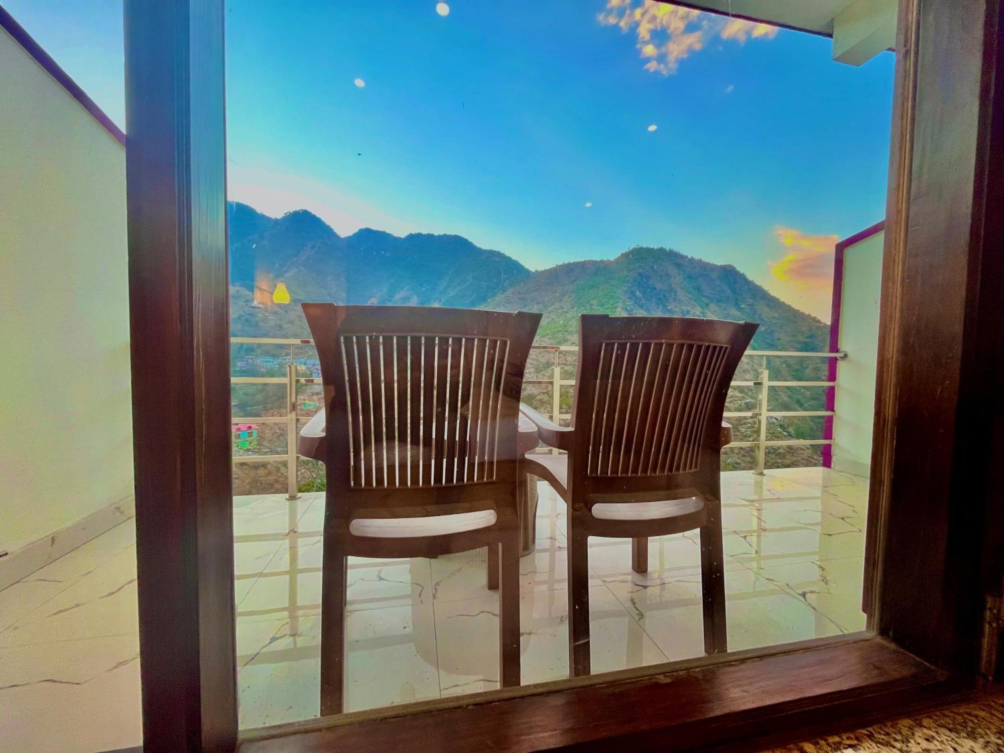 The Kempty Fall Resort, Mussoorie - Lavish & Luxury Stay Exterior photo
